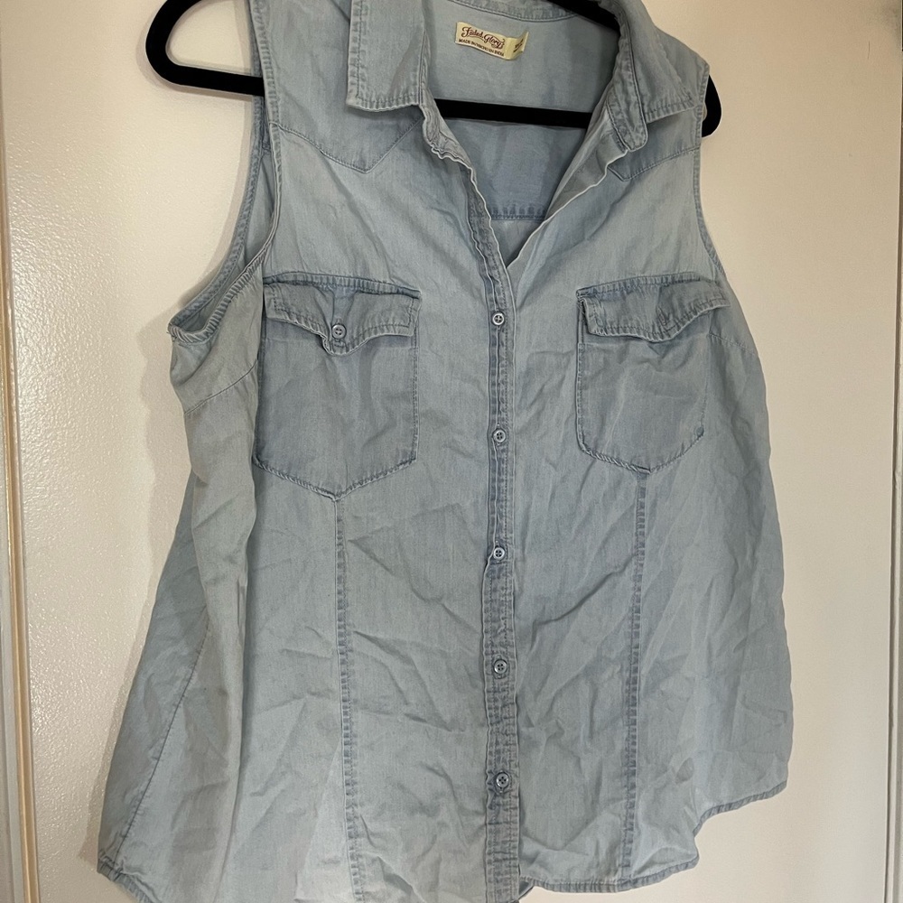 (FADED GLORY) collared button down top - Picture 3 of 6